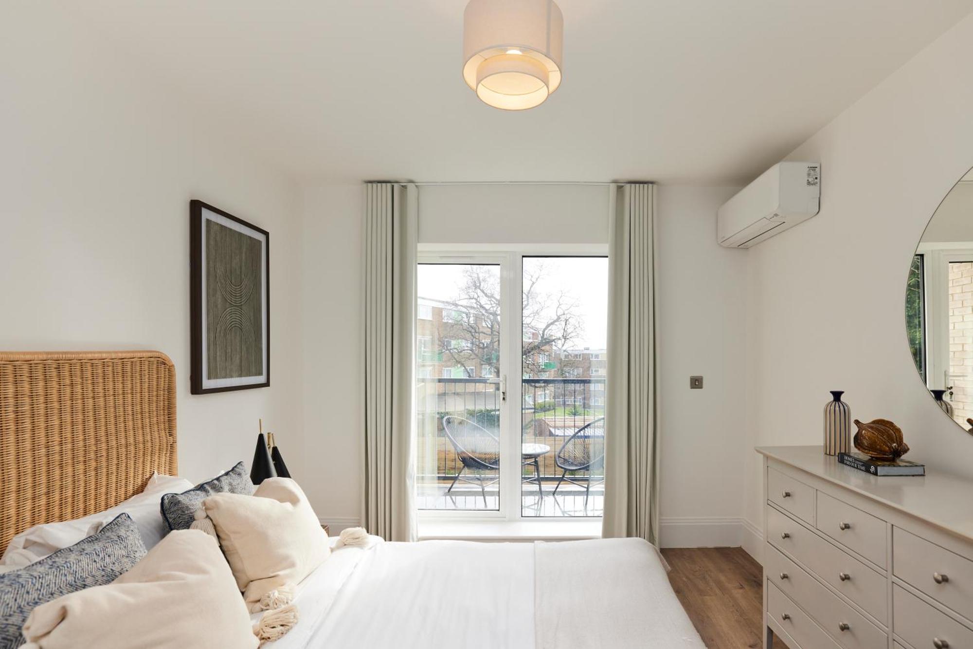 The Wembley Park Wonder - Charming 2bdr Flat With Balcony Londra