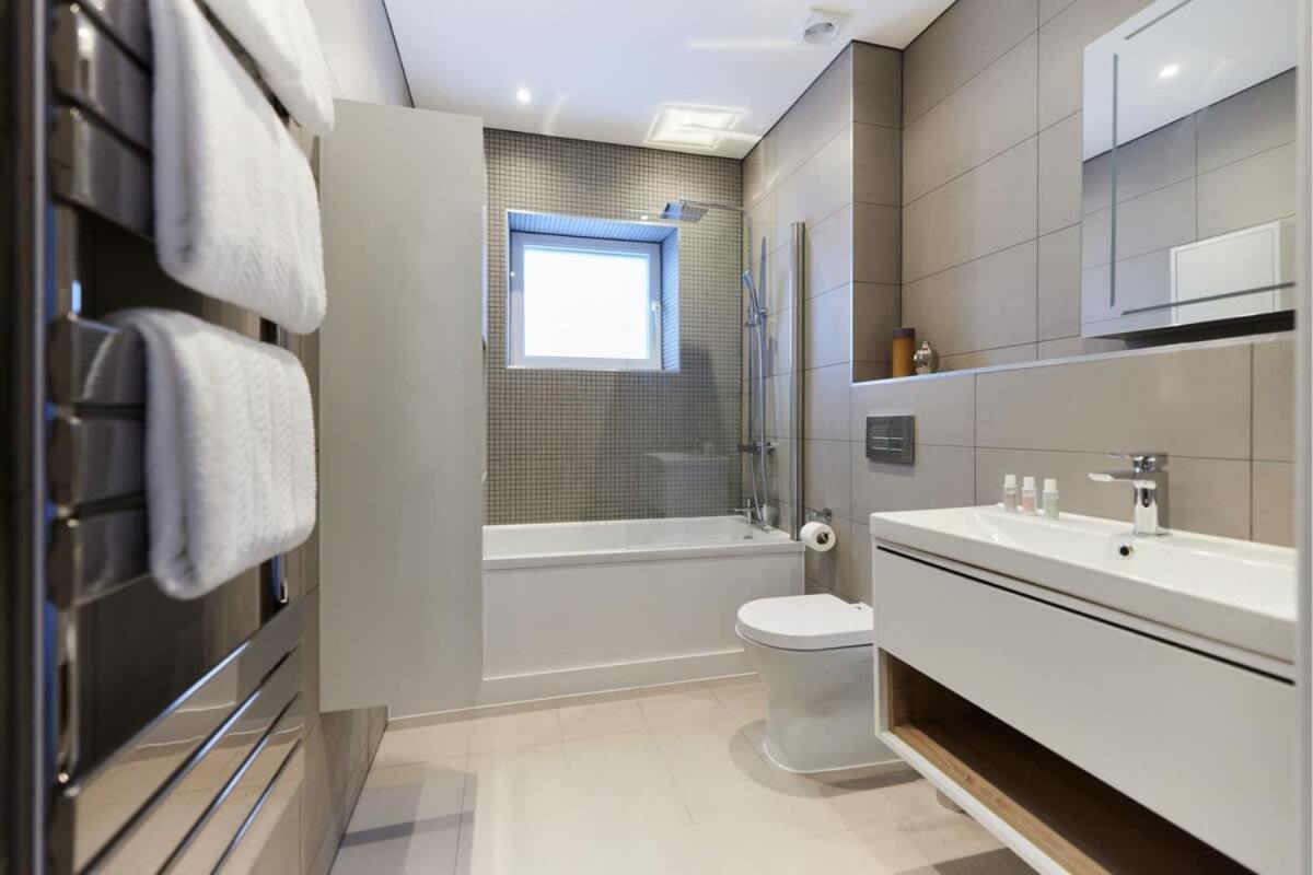 The Wembley Park Wonder - Charming 2bdr Flat With Balcony