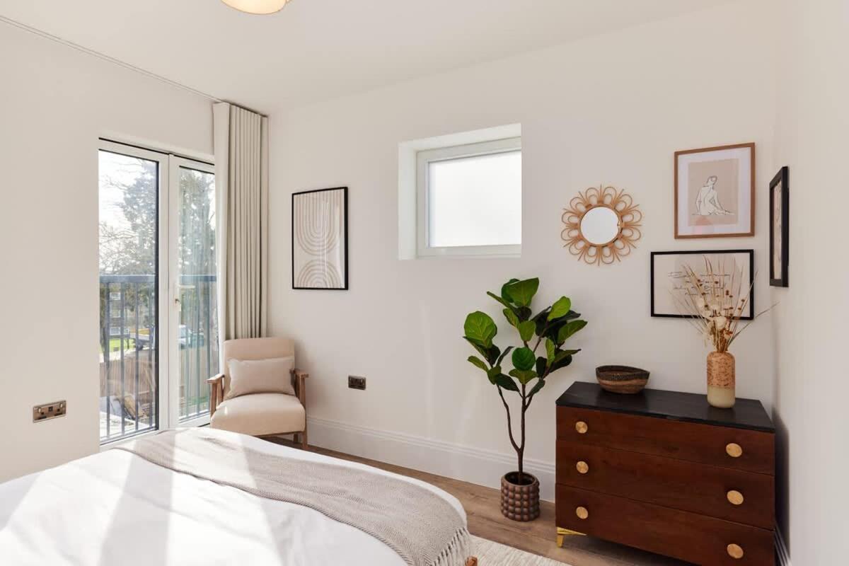 The Wembley Park Wonder - Charming 2bdr Flat With Balcony * Londra